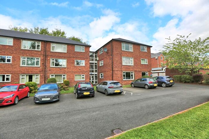 2 Bedroom Flat To Rent In Tytherington Court, Tytherington, SK10