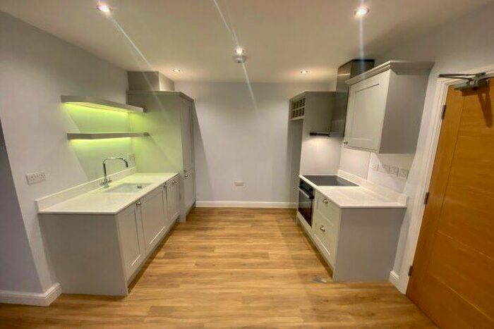 2 Bedroom Flat To Rent In St. James's Terrace, Nottingham, NG1