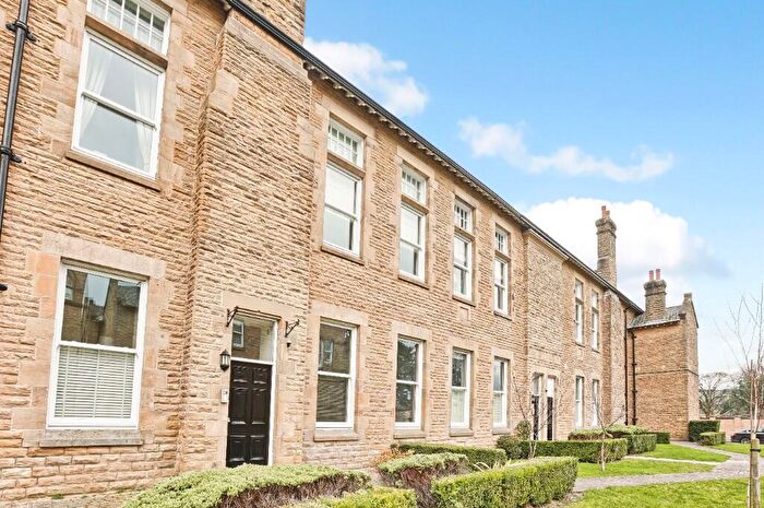 2 Bedroom Apartment For Sale In Buckden Court, Jackson Walk, Menston, LS29
