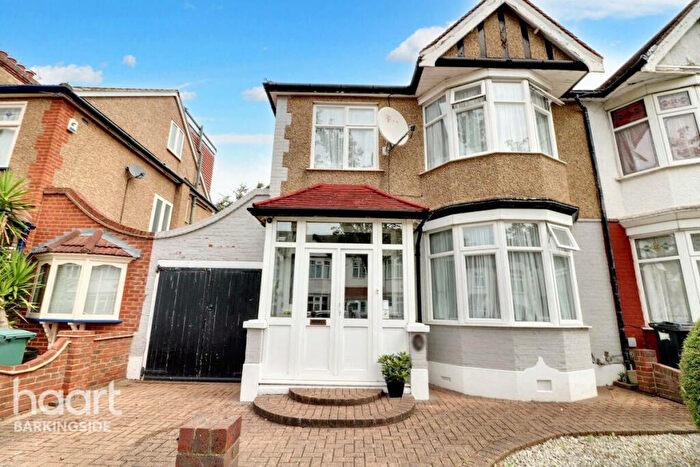 3 Bedroom End Of Terrace House For Sale In Hatley Avenue, Barkingside, IG6