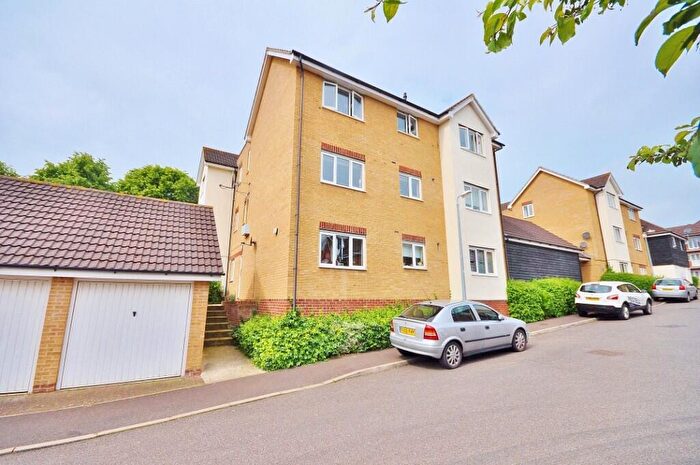 2 Bedroom Apartment To Rent In Harris Green, Great Dunmow, CM6