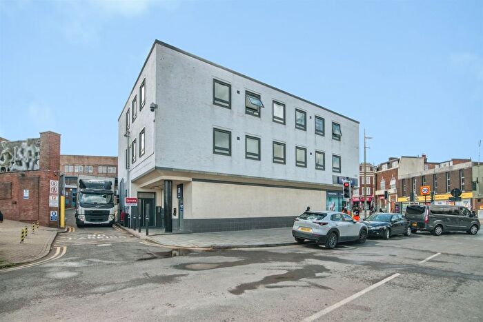 1 Bedroom Flat For Sale In Castle Street, Dudley, DY1