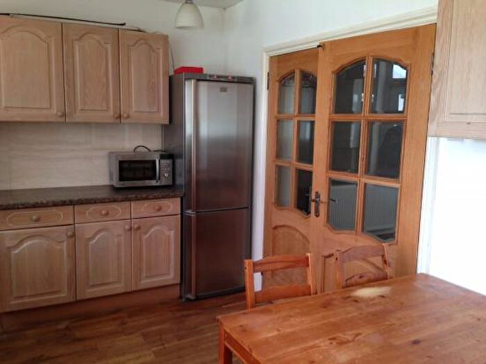 4 Bedroom Terraced House To Rent In Staines Road, Ilford, Essex, IG1