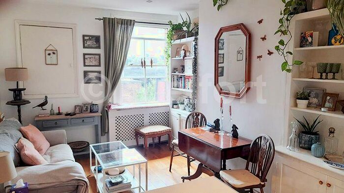 1 Bedroom Flat To Rent In Rathcoole Gardens, London, N8