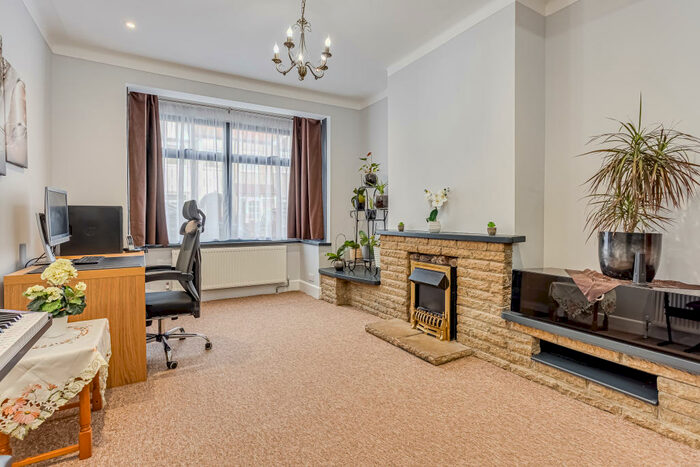 3 Bedroom House To Rent In Broadway Gardens, Mitcham, Surrey, CR4