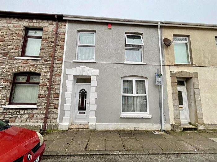 4 Bedroom Terraced House For Sale In Princess Street, Llanelli, SA15
