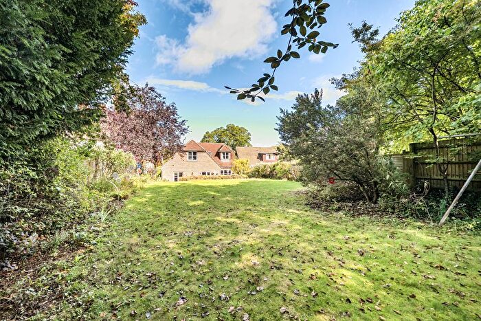 4 Bedroom Detached House For Sale In Oak Tree Road, Tilehurst, Reading, Berkshire, RG31