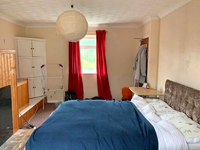 1 Bedroom Semi-Detached House To Rent In Stoke Hills, Farnham, Surrey, GU9