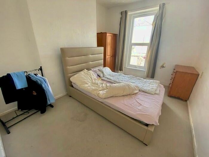 5 Bedroom House To Rent In Plym Street, Plymouth, PL4