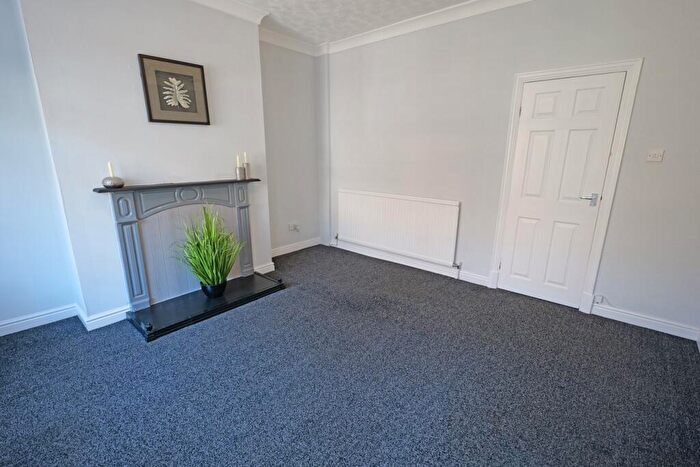 1 Bedroom Terraced House For Sale In Lincoln Road, Earby, BB18