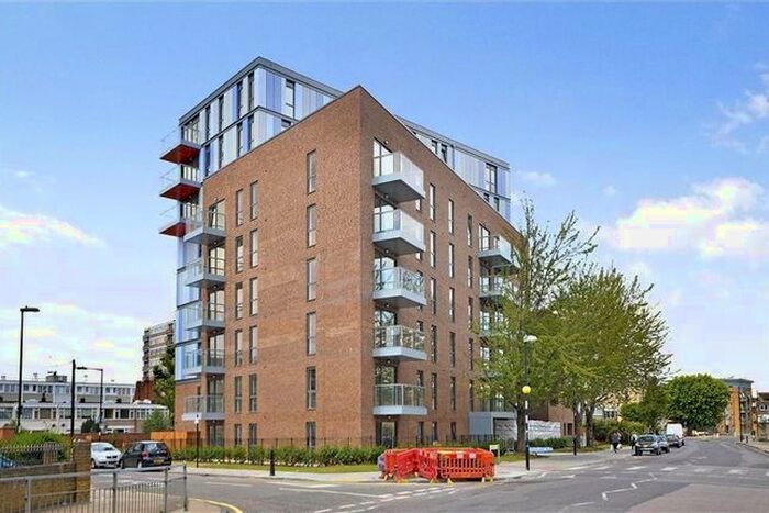 2 Bedroom Flat To Rent In Moseley Lodge, Chrisp Street, Poplar, E14