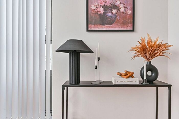 1 Bedroom Flat To Rent In New Park Road, London, Brixton Hill, London, SW2