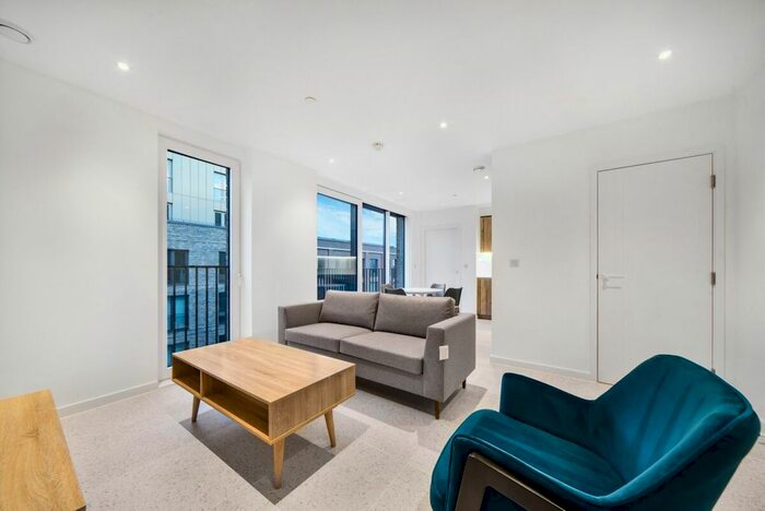 1 Bedroom Flat To Rent In Georgette Apartments, Cendal Crescent, E1