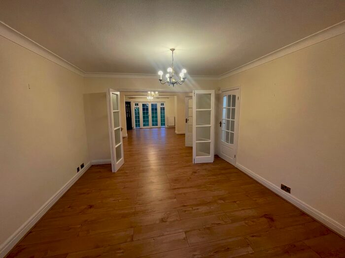 4 Bedroom Detached House To Rent In West Hill, Wembley, Greater London HA9