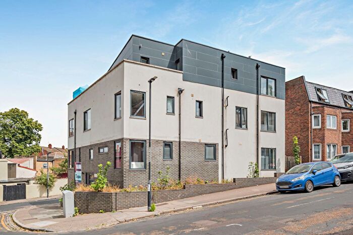 1 Bedroom Maisonette For Sale In Manthorp Road, Plumstead, SE18