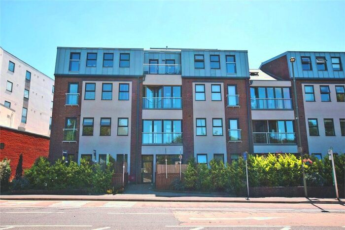 2 Bedroom Flat To Rent In Upper Charles Street, Camberley, GU15