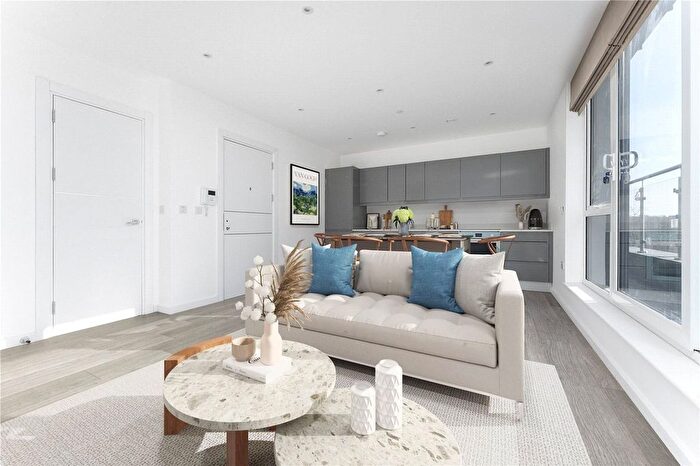 2 Bedroom Flat For Sale In Stafford Road, Wallington, SM6