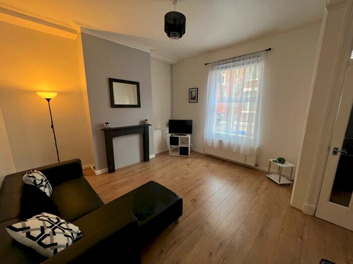 3 Bedroom Flat To Rent In Jemmett Street, Preston, PR1