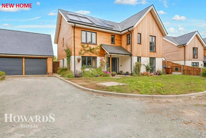 5 Bedroom Detached House For Sale In Catalina Close, Halesworth, IP19