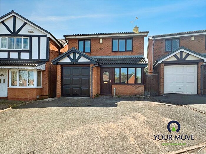 3 Bedroom Detached House For Sale In Tewkesbury Drive, Bedworth, Warwickshire, CV12