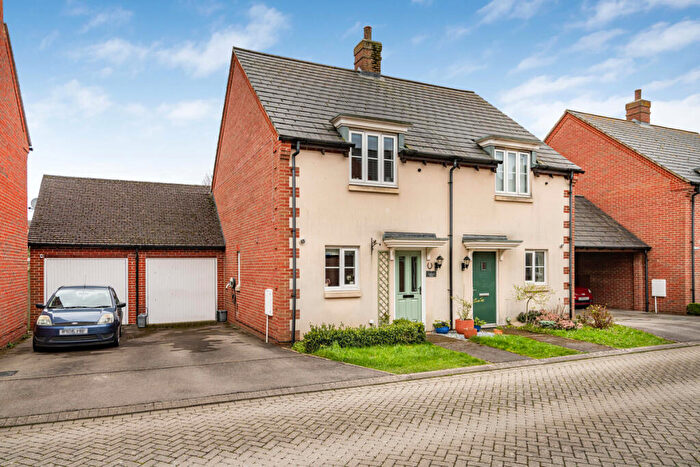 2 Bedroom Semi-Detached House For Sale In Orchard Close, Upper Arncott, OX25