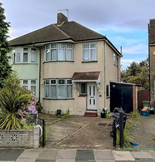 3 Bedroom Semi-Detached House To Rent In Harvey Road, Whitton, TW4