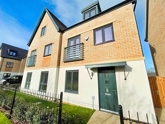 3 Bedroom Semi-Detached House To Rent In Hayton Way, Kingsmead, Milton Keynes, MK4