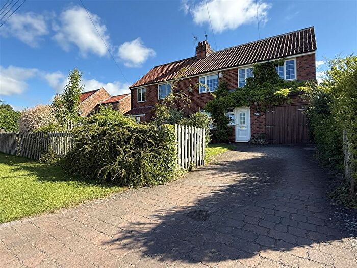 5 Bedroom Semi-Detached House For Sale In Gracious Street, Huby, York, YO61