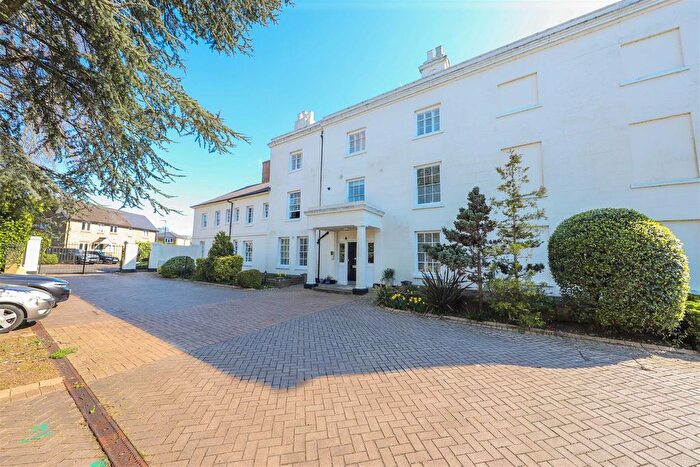 2 Bedroom Flat For Sale In High Street, Harefield, Uxbridge, UB9