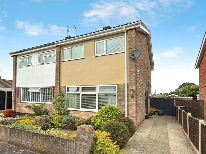 3 Bedroom Semi Detached House For Sale In Carlton Square, Carlton Colville, Lowestoft, Suffolk, NR33