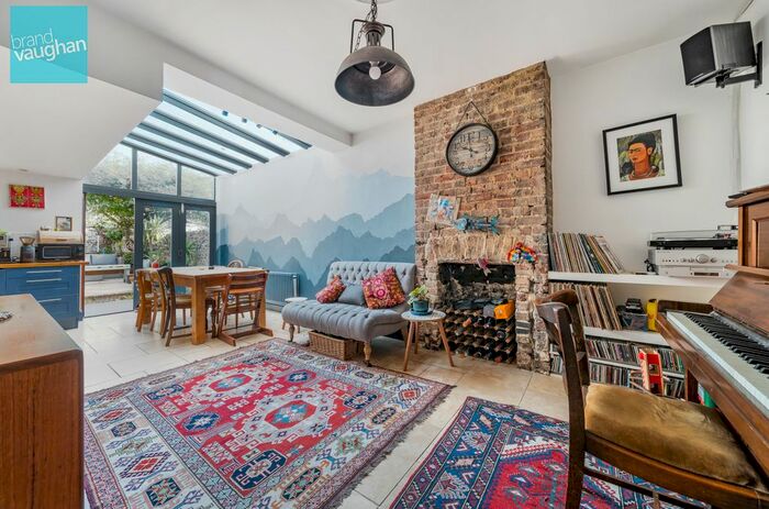 4 Bedroom Terraced House To Rent In Guildford Road, Brighton, East Sussex, BN1