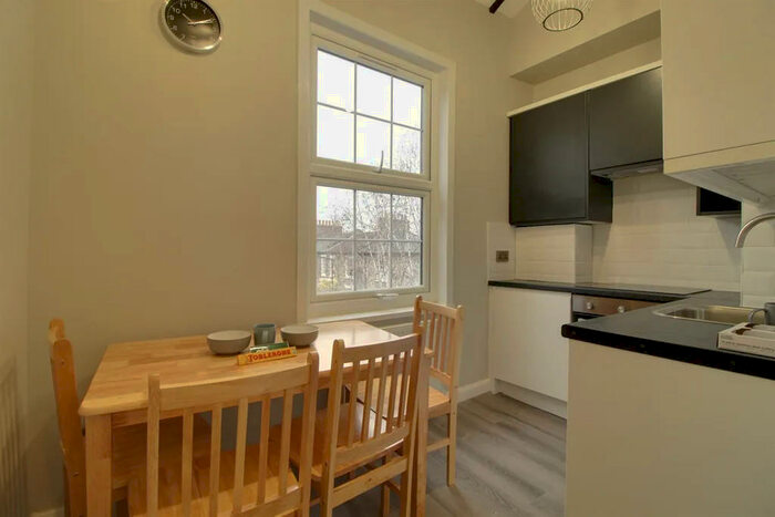 2 Bedroom Flat To Rent In Dalston Lane, Dalston, E8
