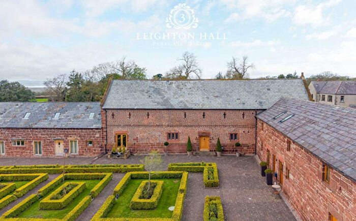 4 Bedroom Barn Conversion For Sale In The Runnell, Neston, CH64