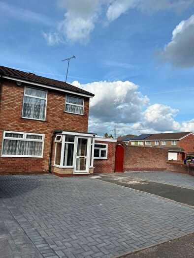 3 Bedroom End Of Terrace House To Rent In Doncaster Way, Birmingham, B36