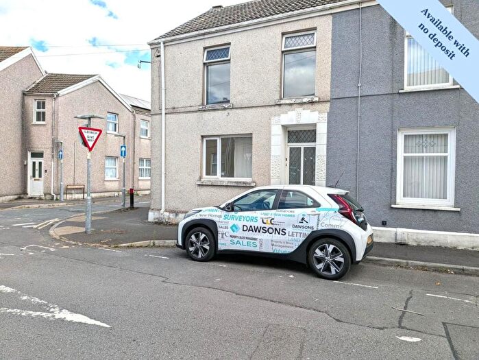 1 Bedroom Flat To Rent In Llanelli, Glanmor Road, SA15