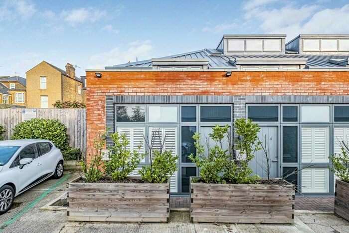 2 Bedroom Property To Rent In Elm Grove, London, SW19