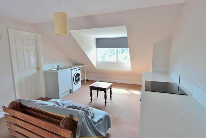 1 Bedroom Studio To Rent In Kingsley Park Avenue, Sheffield S7