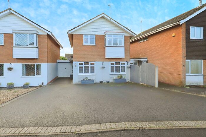 3 Bedroom Detached House For Sale In Osborne Close, Kidderminster, Worcestershire, DY10