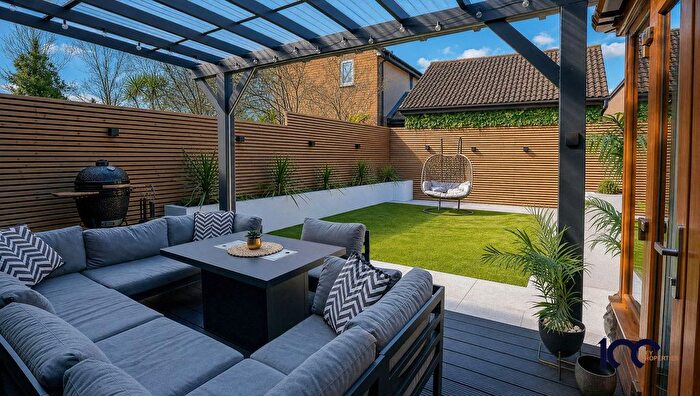 3 Bedroom Detached House To Rent In Archates Avenue, Grays, RM16