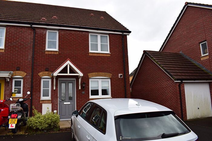 3 Bedroom Property To Rent In Llys Mieri, Swansea, SA4