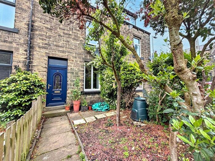 2 Bedroom Terraced House For Sale In Aire View, Silsden, BD20