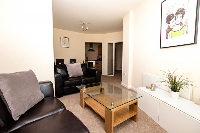 2 Bedroom Apartment To Rent In High Street, Crawley, RH10
