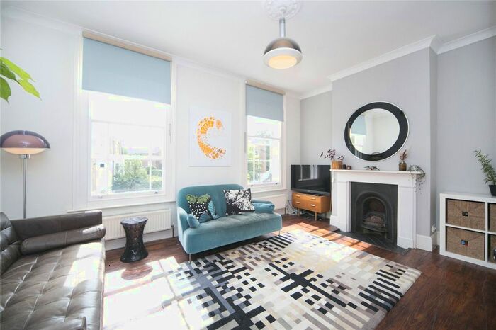 3 Bedroom Flat To Rent In Culford Grove, Canonbury, London, N1
