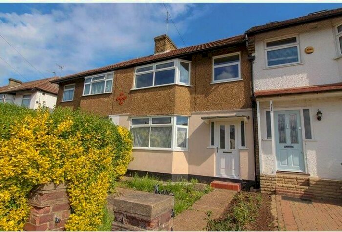 3 Bedroom Terraced House To Rent In Westcombe Drive, Barnet, Middlsesex, EN5