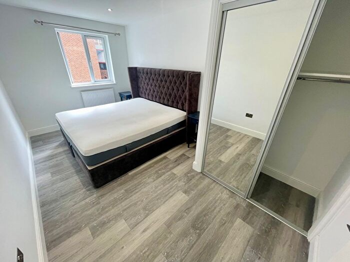 2 Bedroom Flat To Rent In Alma Street, Luton, LU1