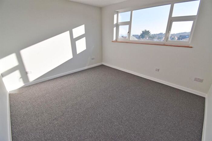 2 Bedroom Apartment To Rent In Court Drive, Cromer, NR27