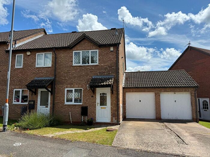 2 Bedroom End Of Terrace House For Sale In Wildern Lane, Northampton, NN4