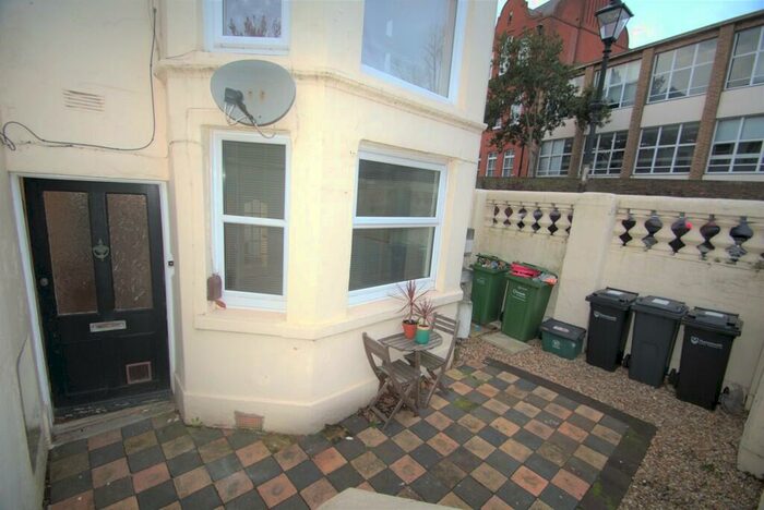 1 Bedroom Flat To Rent In Nightingale Road, Southsea, PO5