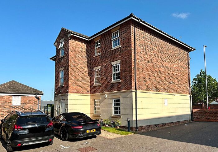 2 Bedroom Flat To Rent In Henry Bird Way, Northampton, NN4