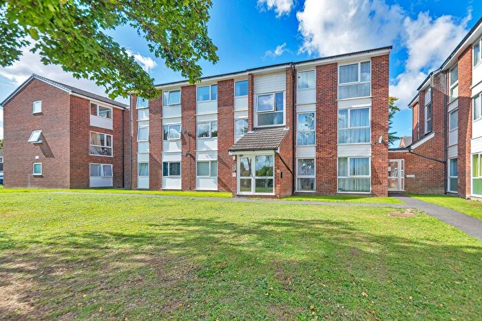 2 Bedroom Flat For Sale In Swift Close, Royston, SG8